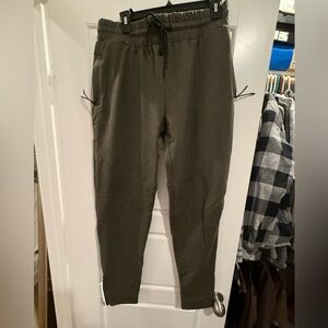 Alphalete Dark Olive Men’s Joggers